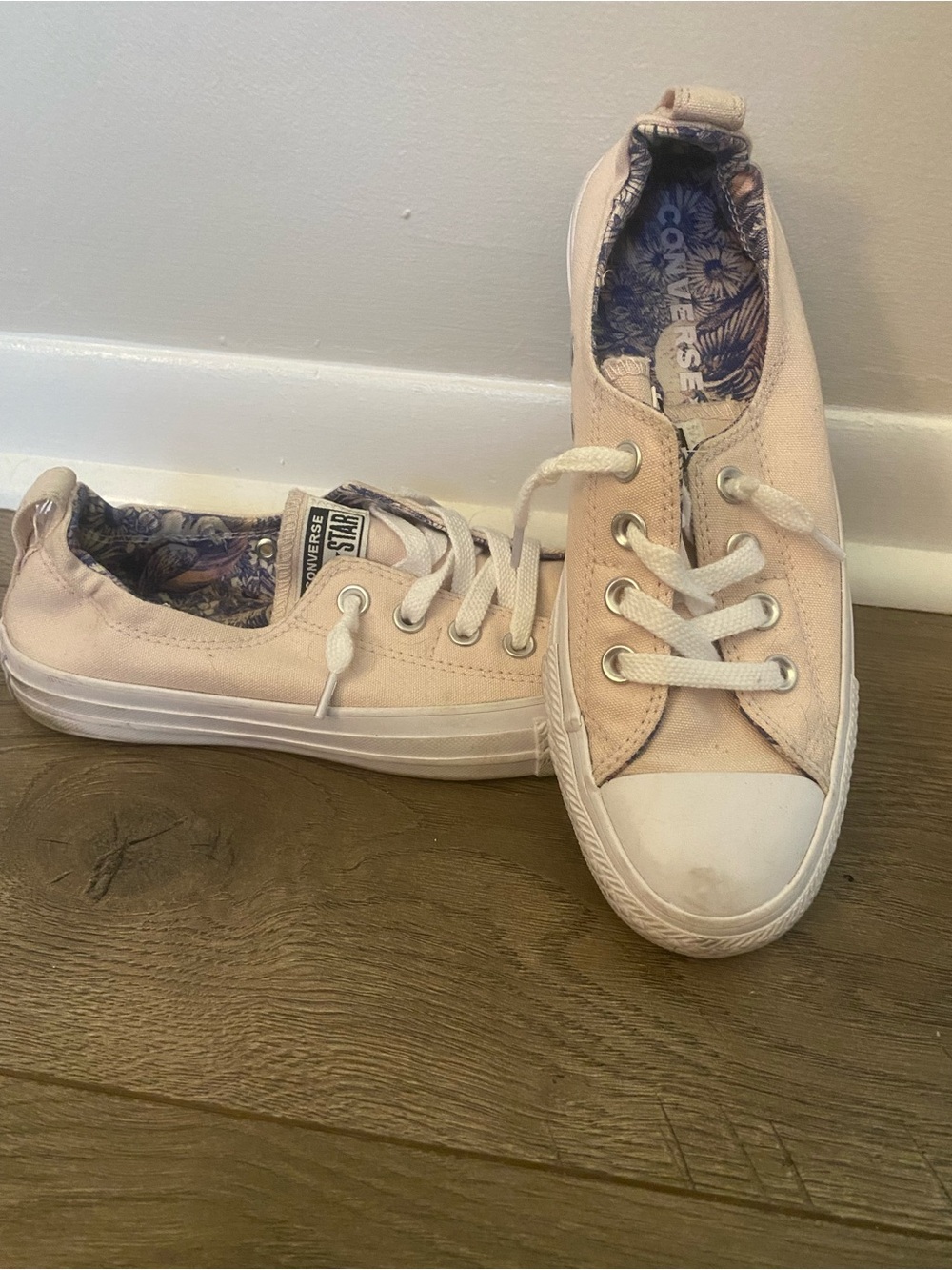 Converse Low Top Sneakers in Light Pink with Floral Lining